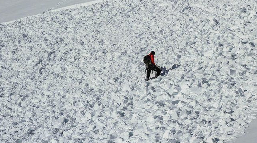 Can we use Artificial Intelligence for Avalanche Forecasting?